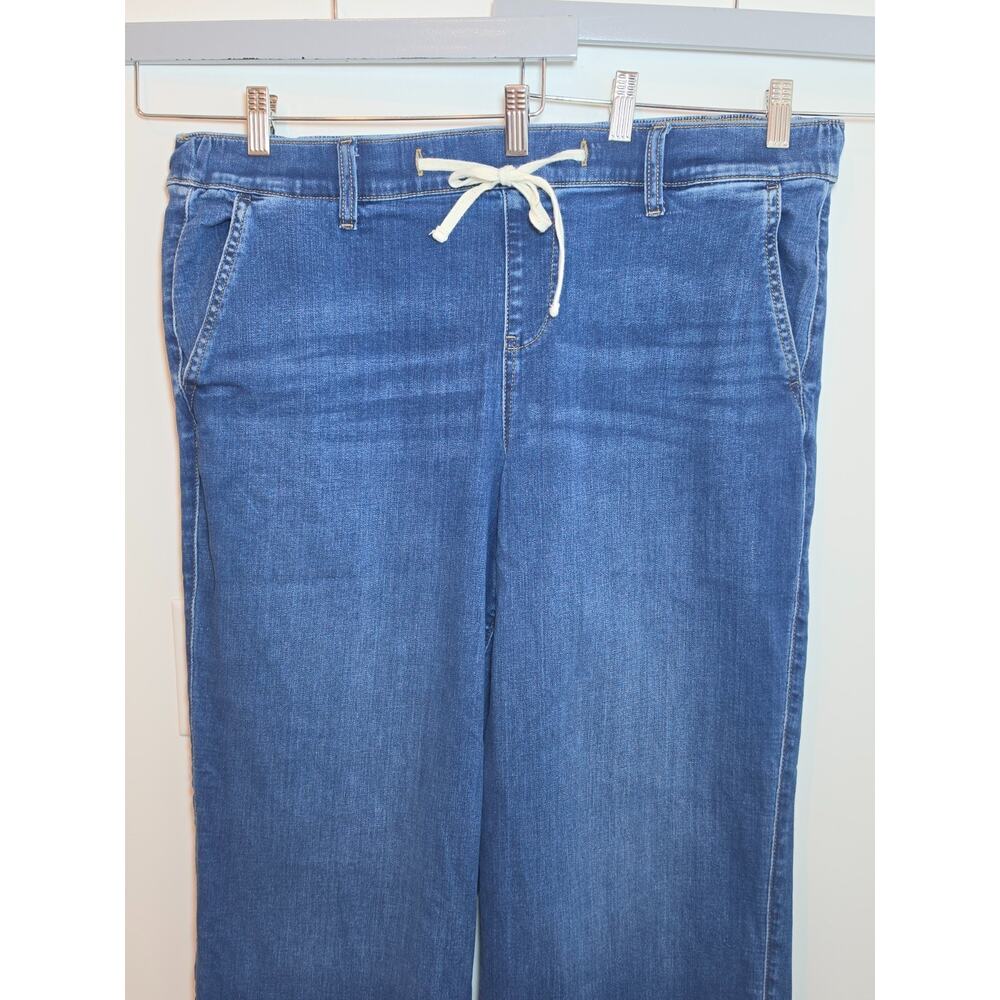 Torrid Jeans Weekend Wide Leg/Flare Mid Rise PLUS Sz 2 / 2X Drawstring Stretch - Picture 2 of 10